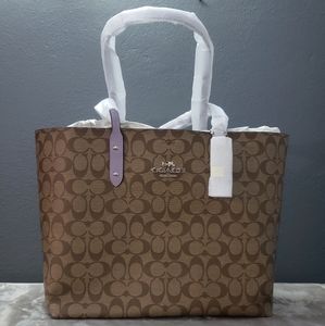 **SOLD** Coach Signature Town Tote